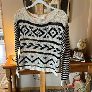 Rewind sweater - size medium